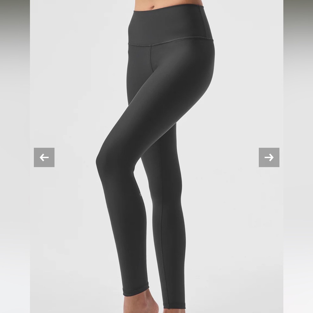 Alo 7/8 High-Waist Airlift Legging in Anthracite
